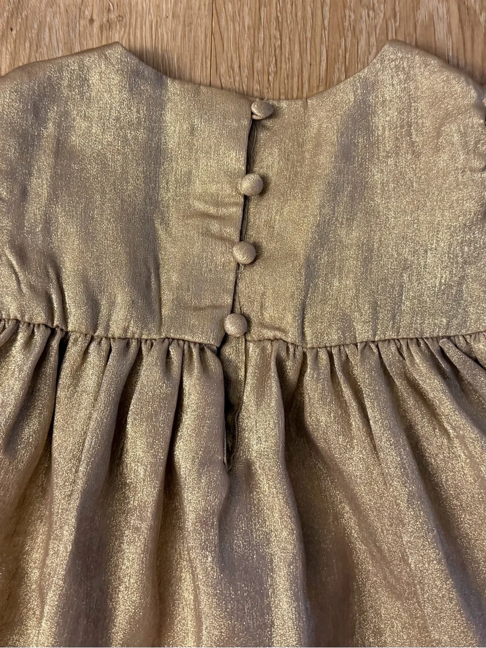 Tommy Bahama Girls' Size 12 Months Metallic Gold Puff-Sleeve Smocked Dress